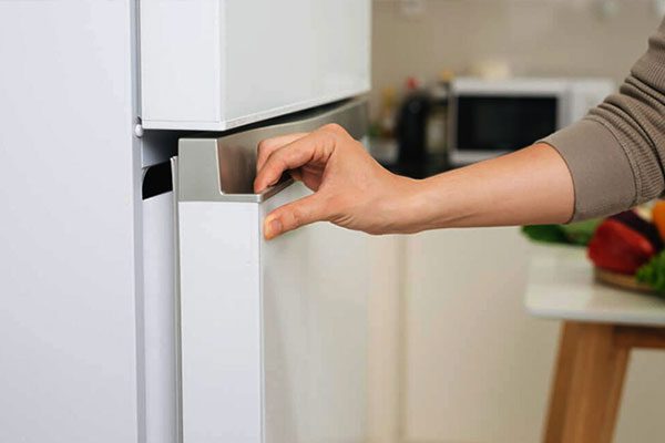 علت گرم بودن کابینت یخچال فریزر