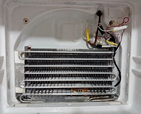 علت یخ زدن اواپراتور یخچال